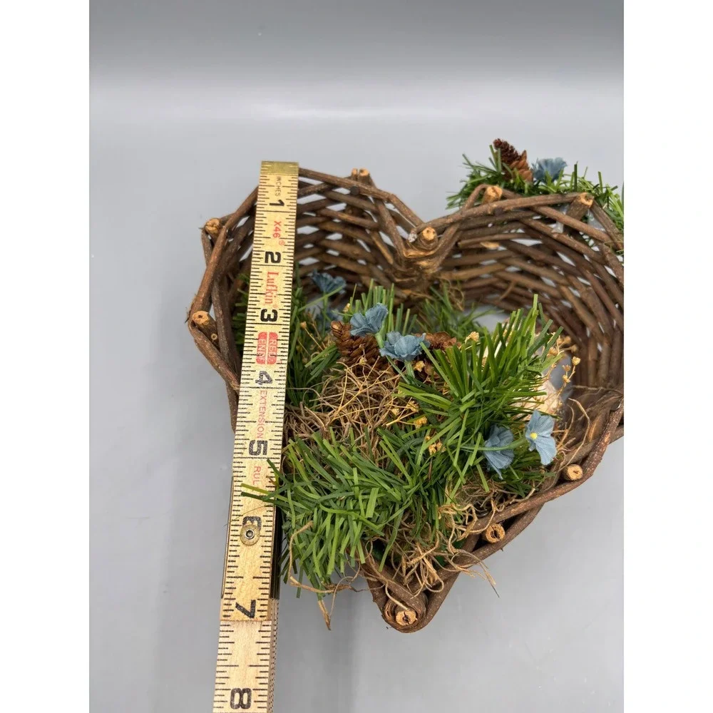 Vtg Rustic Woven Twig Heart Basket Bird Nest‎ Pinecones Flowers Farmhouse Decor